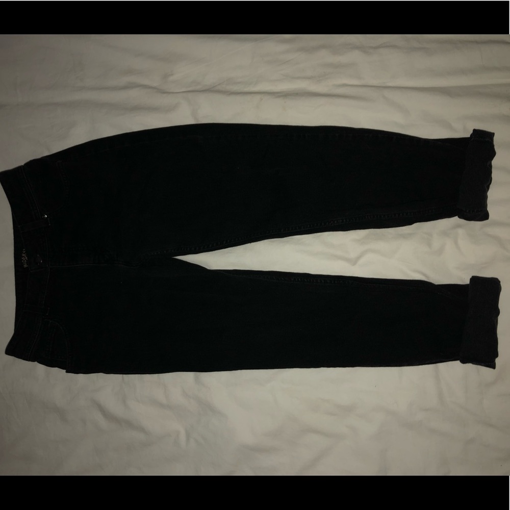 Black high waisted mom jean